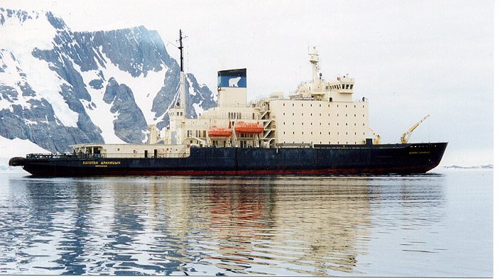 The Russian icebreaker Kapitan Dranitsyn—currently stuck in Arctic ice—on a simpler journey in 2001.