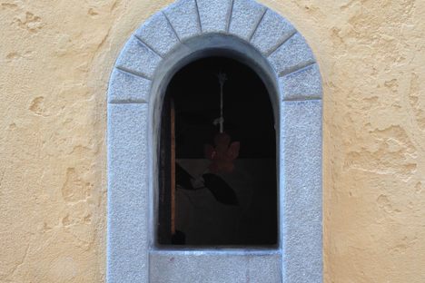 Babae's wine window is open an hour each day.
