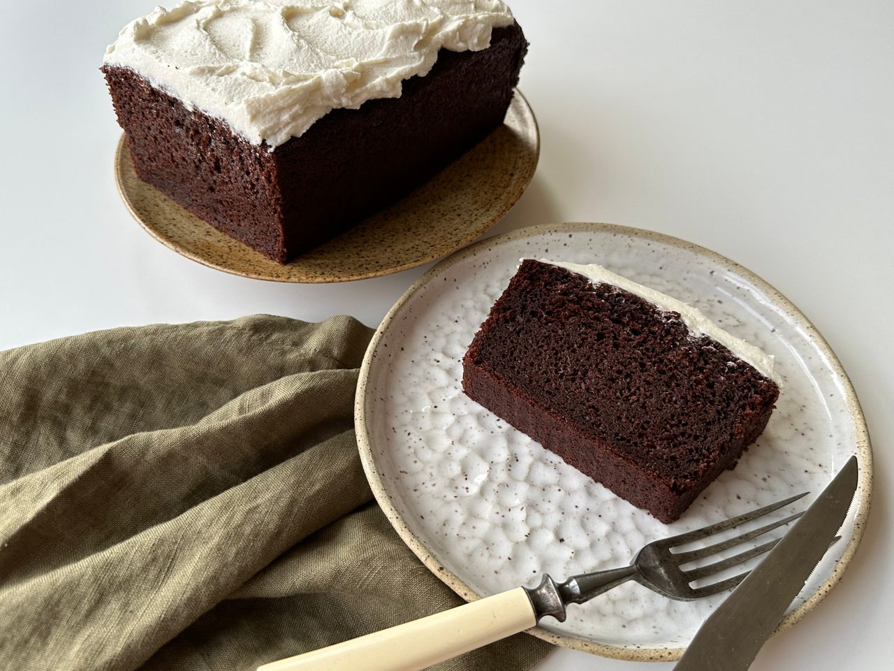 第一个“红色”巧克力蛋糕几乎一点都不红。
