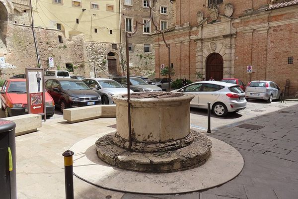 Etruscan Well Curb