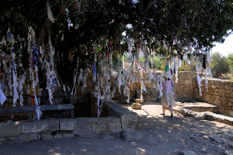 Agia Solomoni Catacomb