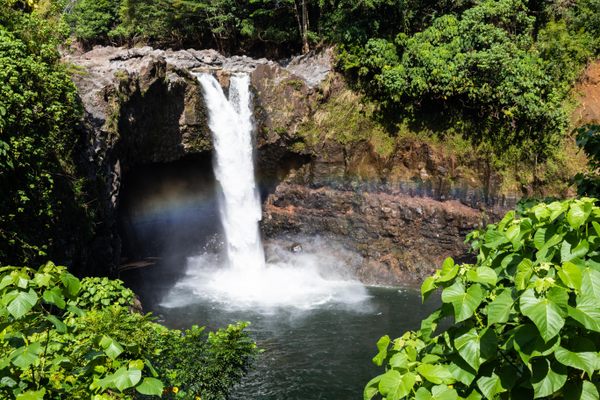 Waiānuenue (Rainbow Falls).