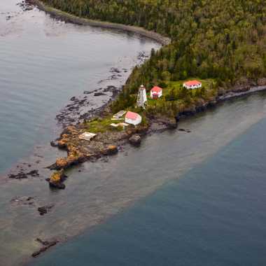 Porphyry Point Lighthouse at the entrance to Black Bay, Lake Superior 