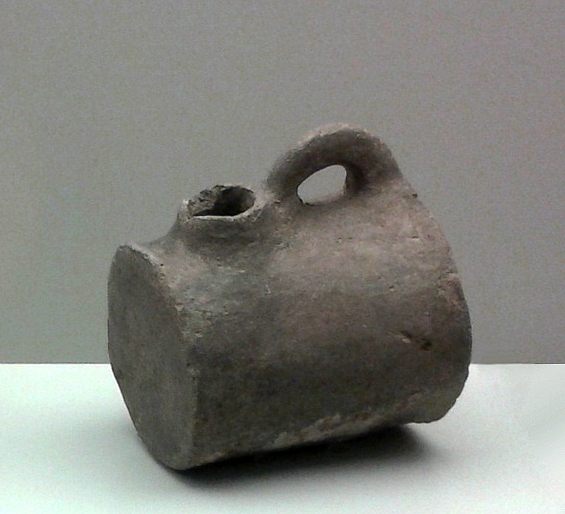 The <em>botijo Argárico de Beniaján</em> is the oldest such jug found in Spain so far.