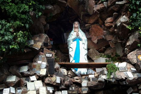 Lourdes' Grotto