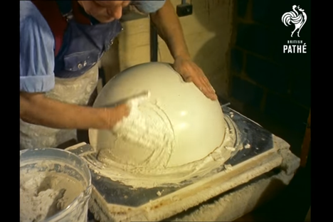 Watch How Globes Were Made in 1955 in This North London Workshop
