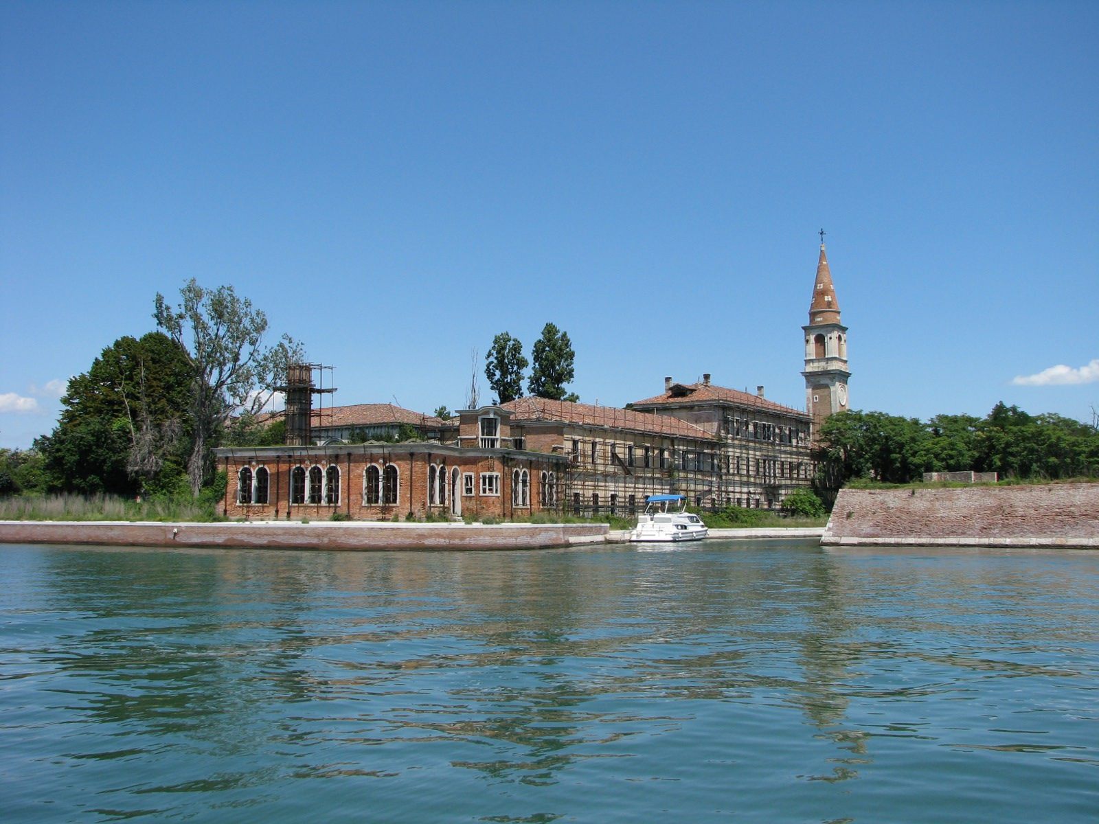 The Poveglia hospital.