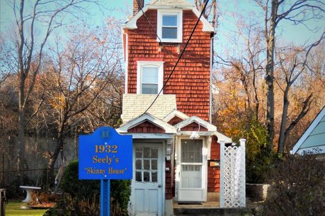 The Seely "Skinny" House
