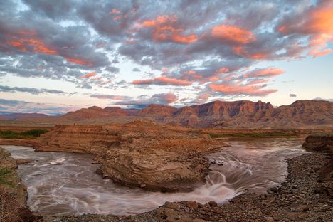 Pearce Ferry Rapid with the Grand Wash Cliffs in the background.