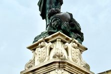 Statue of Maria Pita
