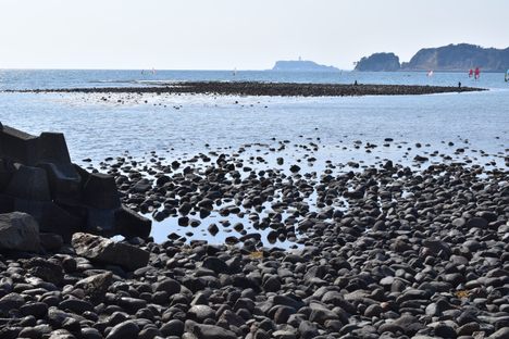 The island is sometimes accessible on foot at low tide.