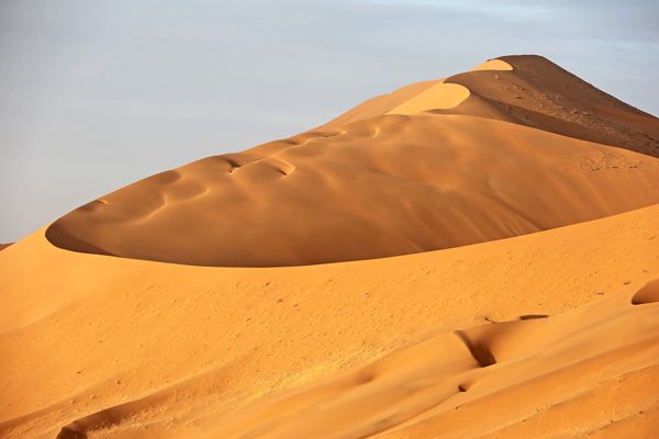 Booming Dunes of Badain Jaran Desert – Alxa, China - Atlas Obscura