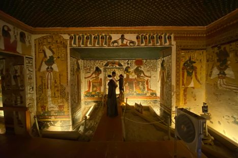 Entrance to one of the tomb rooms.