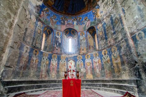Altar and murals.