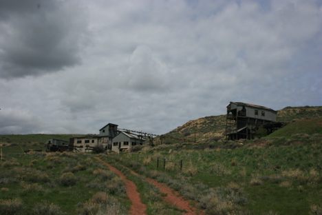 On the way to the mine area