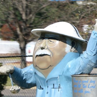 Mr. Trawick nut, 'selling' boiled peanuts