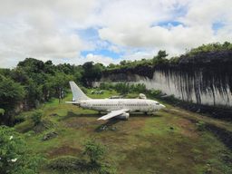 The abandoned plane.