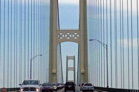 Driving on the grated inner lane
