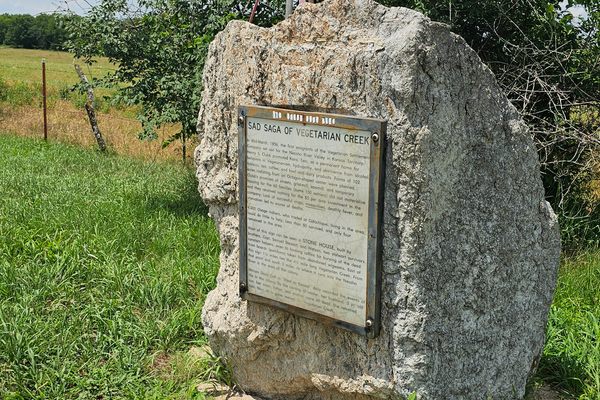A view of the historical marker in context.