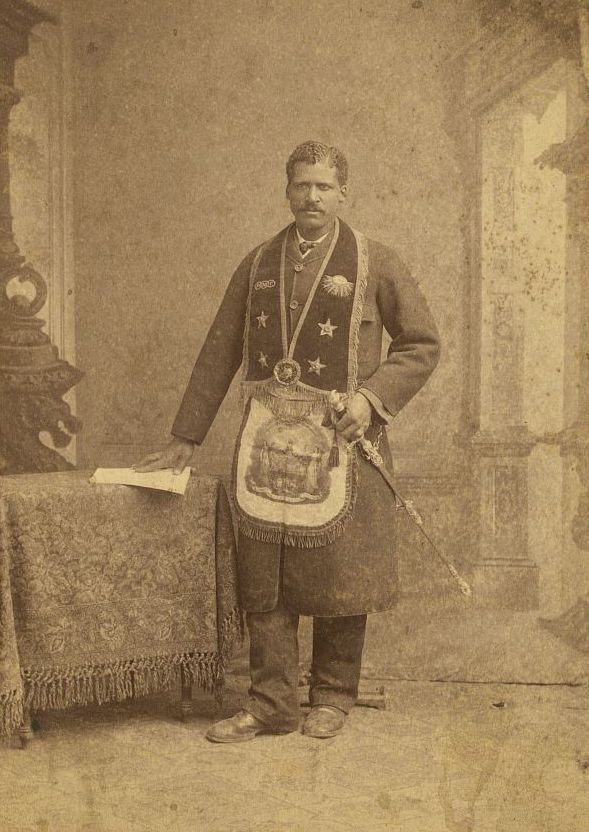 An Odd Fellow in full regalia, in Los Angeles in the late 19th century.