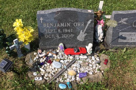 Ben Orr's headstone.