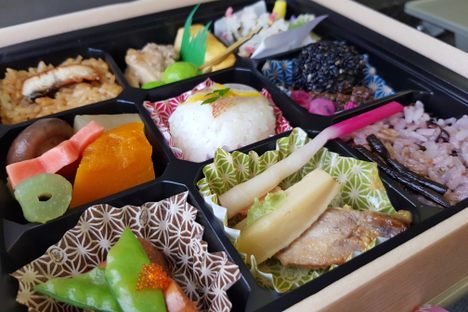 Seasonal, locally-sourced little bites of food that look like jewels.