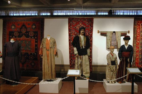 Armenian clothes