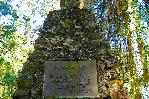 The memorial cairn at Kaluakauka.