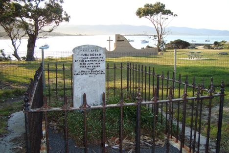 Wauba Debar’s Grave