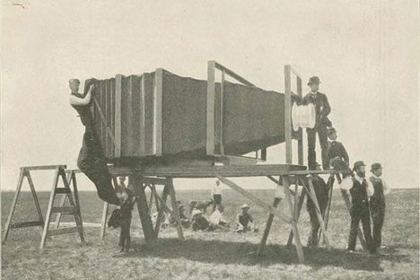 George R. Lawrence and his 1,400-pound camera. 