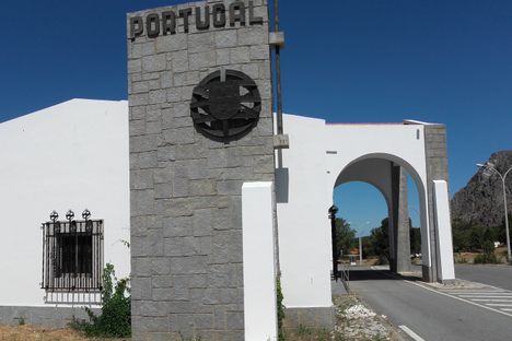 The main building where customs was located.