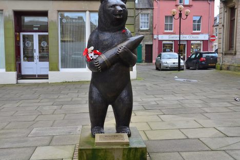 Wojtek the Soldier Bear, Duns.