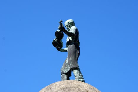 "Geigenbauer-Denkmal", Luby, Czechia