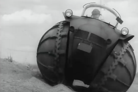 This Bizarre '50s 'Rhino' Vehicle Was Designed to Replace the Tank