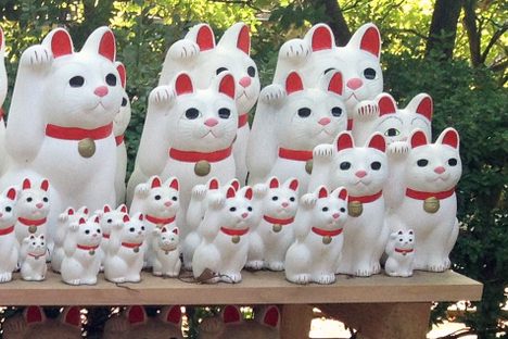 Lucky cat figures at Gotokuji Temple