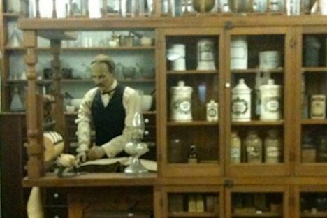 The Atlas Obscura Guide to Scientific Chicago
