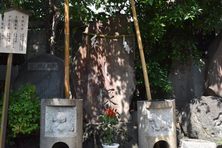 The sushi memorial at Namiyoke Shrine remembers the spirits of the seafood that made your lunch.