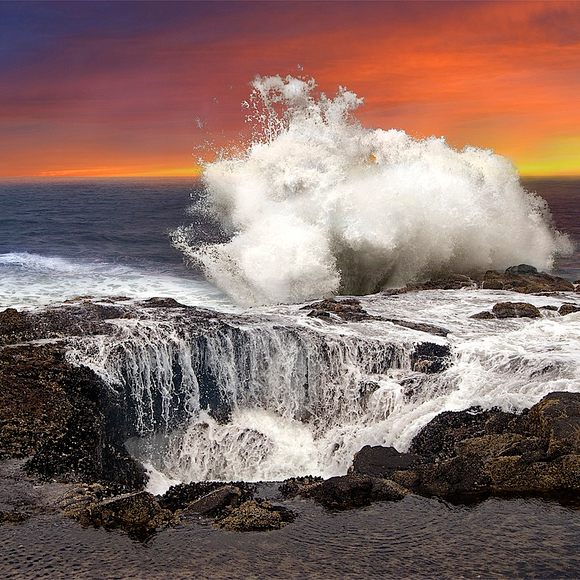 Thor's Well – Yachats, Oregon - Atlas Obscura
