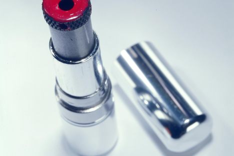 Lipstick pistol