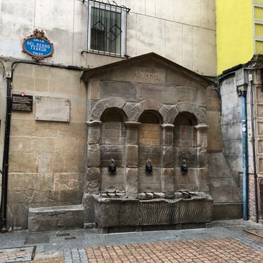 Fuente del Perro.