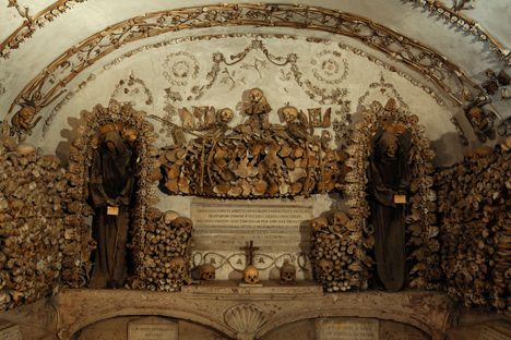 Crypt of the Three Skeletons.