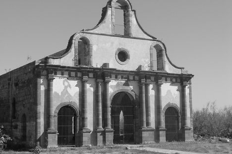 A Flooded Mexican Ghost Town Offers Refuge to Border Crossers