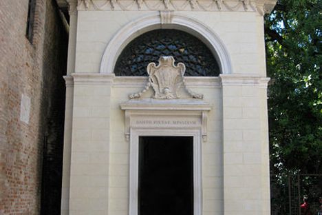 Dante's Dust: A Curious Discovery in Florence's Central Library