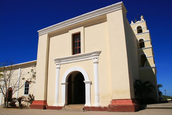 Between 1720 and 1737, six missions were established in the region, including Misión Santa Rosa de las Palmas in 1733.