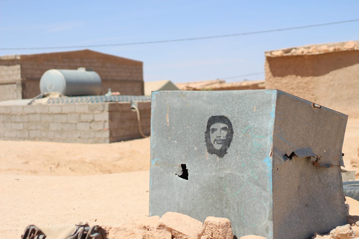 Anhänger von Ernesto "Che" Guevara sind überall im Flüchtlingslager Smara zu finden. | Bildquelle: © ANDREA PRADA BIANCHI UND PESHA MAGID FÜR ATLAS OBSCURA | Bilder sind in der Regel urheberrechtlich geschützt