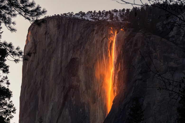 Horsetail Fall's Firefall – Yosemite National Park, California - Atlas  Obscura