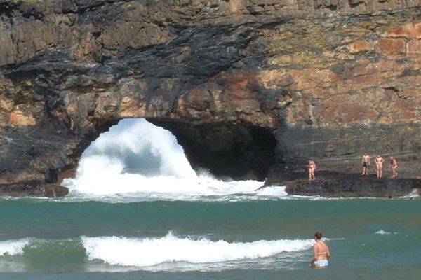 Hole-in-the-Wall