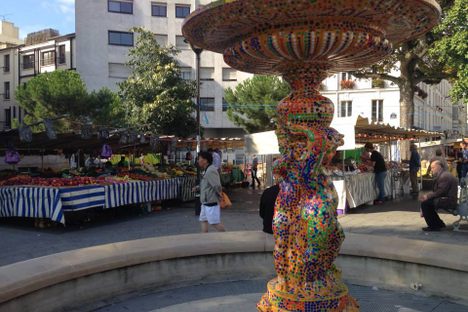 Place de la Reunion Fountain
