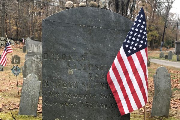 Gravestone of Deborah Sampson Gannett.