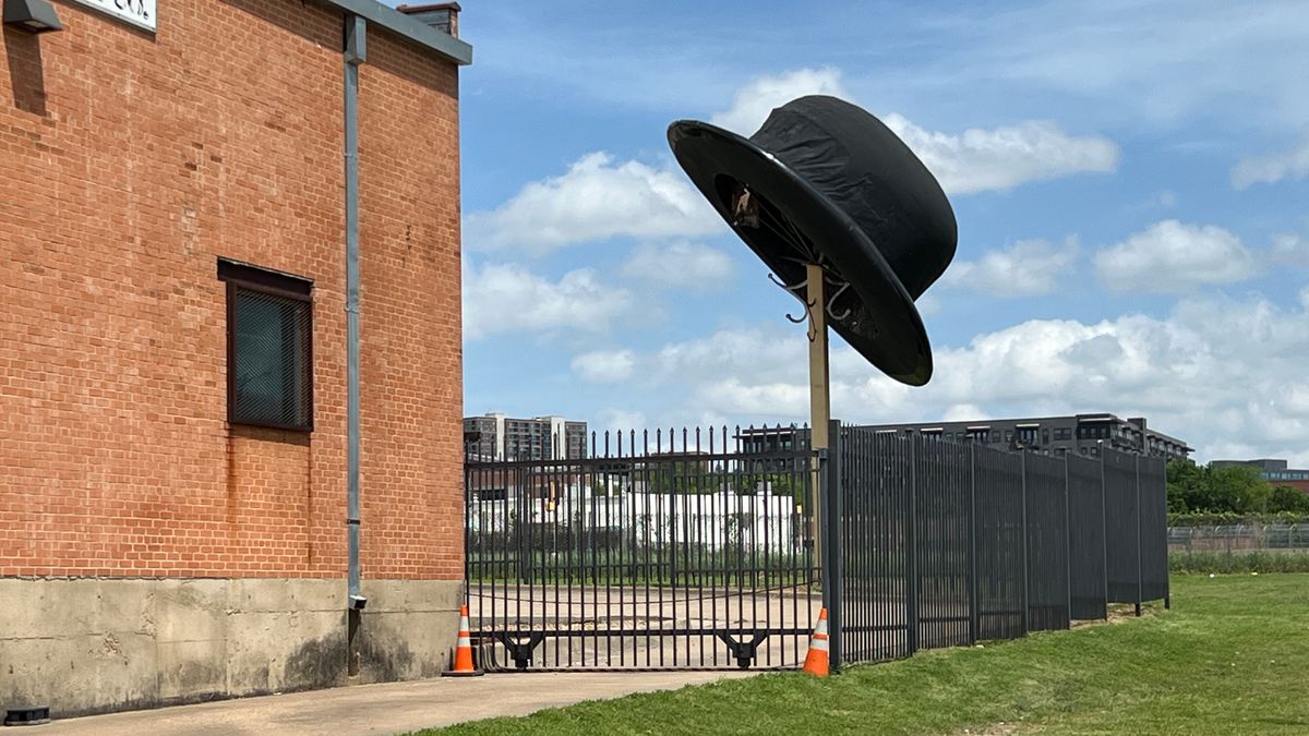 Bowler hat dallas discount